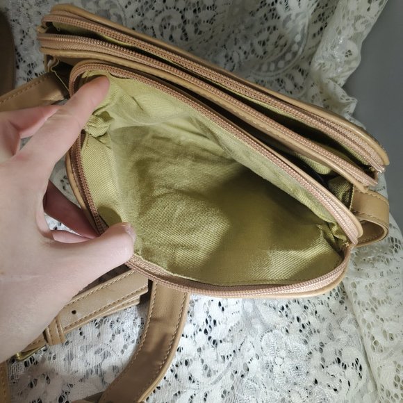 Liz Claiborne tan crossbody purse with light green fabric lining - Picture 9 of 15